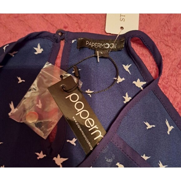 NWT Papermoon Womens Bird Print Top with Keyhole Neckline Blue Blouse Size Large - Picture 7 of 9